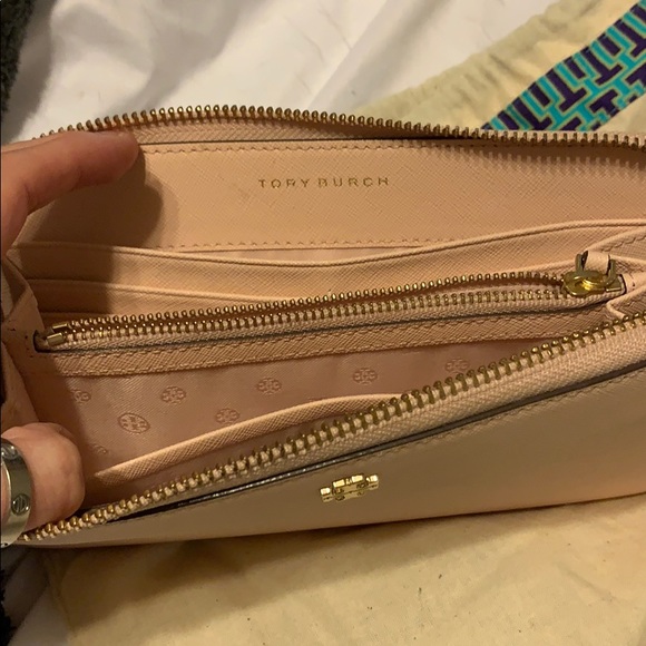 pastel pink tori burch wallet - Picture 2 of 2